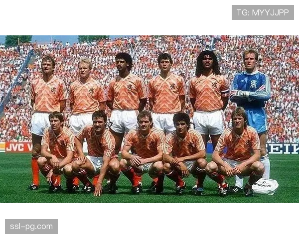 范巴斯滕质疑科曼选人称梅尔丁克非AZ主力难担荷兰队重任