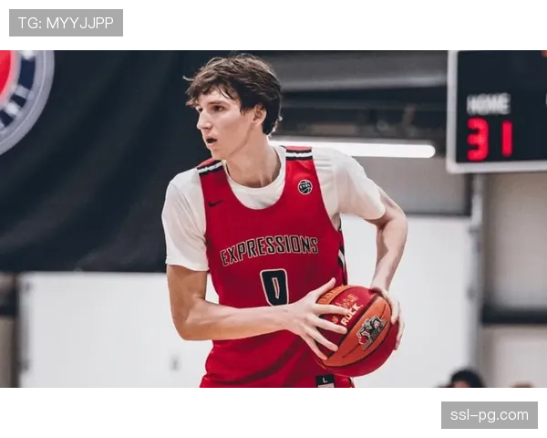 吉迪半场爆发砍下19分6板布泽利斯攻防兼备14分4帽闪耀全场