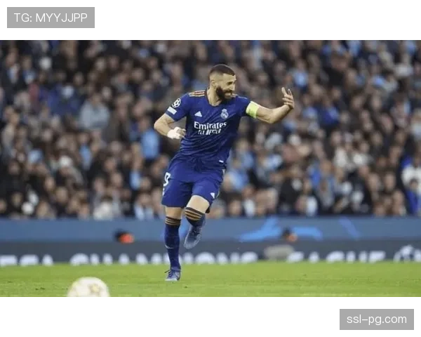 皇马四球大胜瓦伦西亚 本泽马梅开二度建功