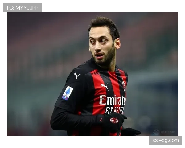 土耳其恰尔汗奥卢定位球精准制导，成球队进攻核心